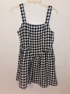 Houndstooth Sleeveless Fit-and-Flare Dress - Black & White stitched